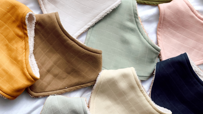 Mama ve Salya Önlüğü