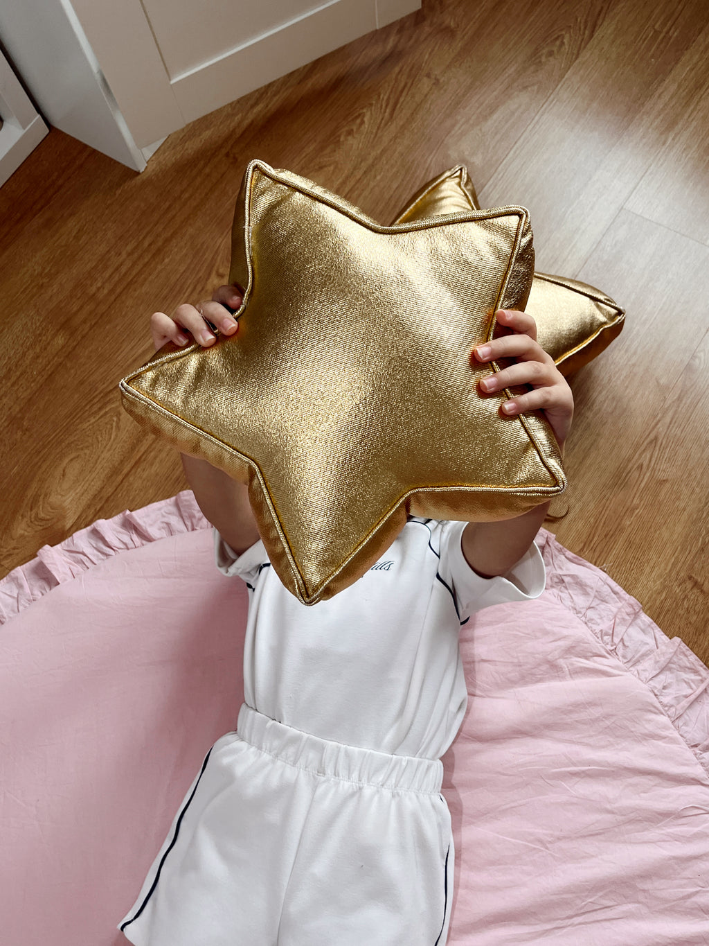 Lumière Star Gold Decorative Pillow