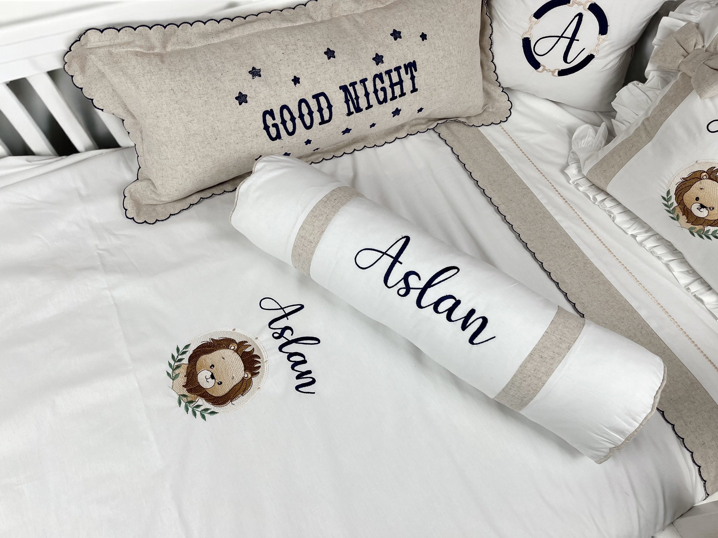 طقم غطاء لحاف فاخر من Roar &amp; Rest