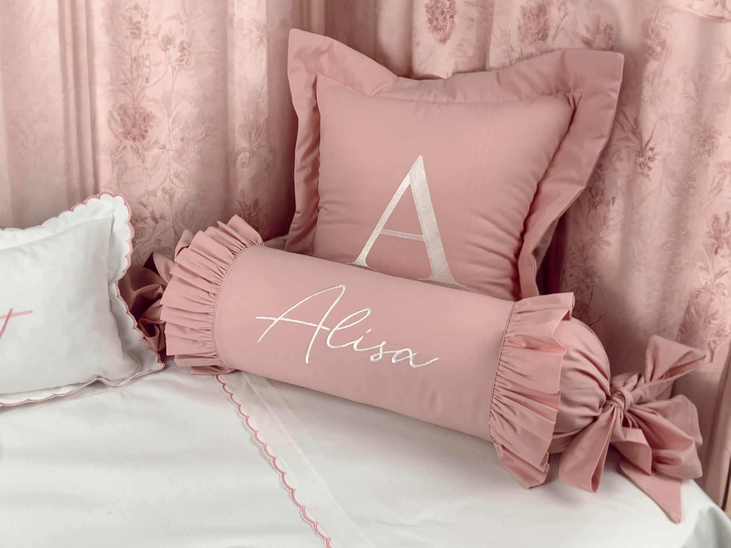 طقم غطاء لحاف فاخر - وردي فاتح